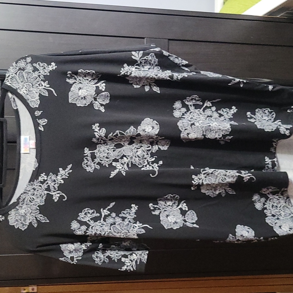 Lularoe Irma Size Small